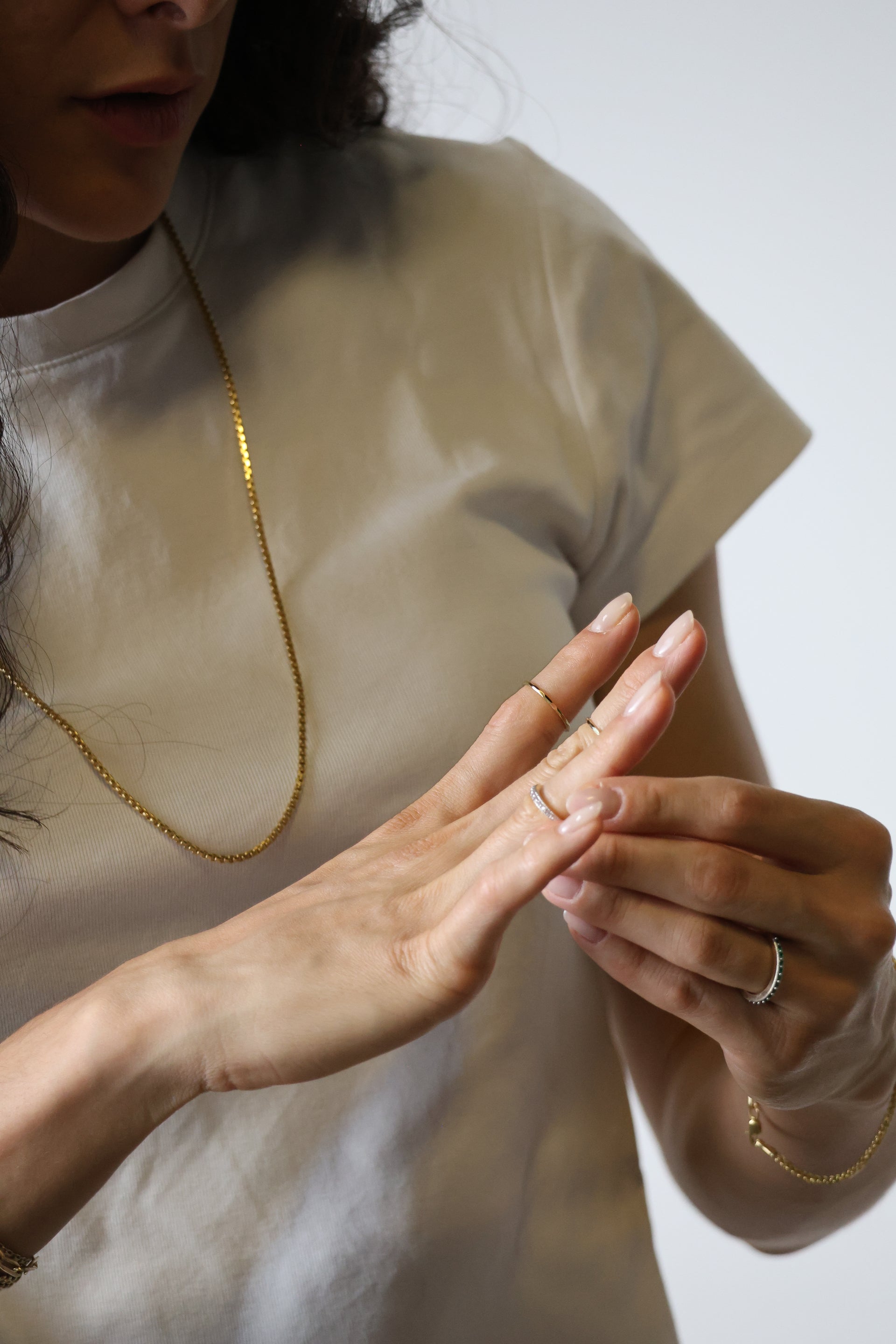 ANILLO TRAVOLTA DELGADO