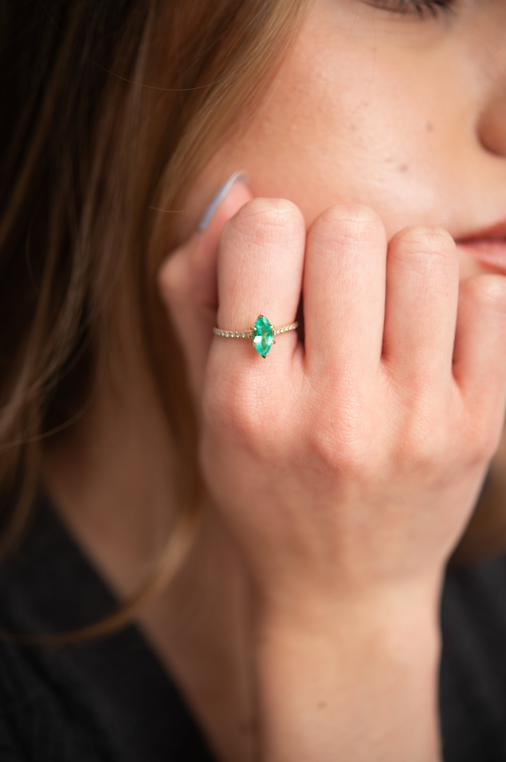 ANILLO ESMERALDA MARQUISE