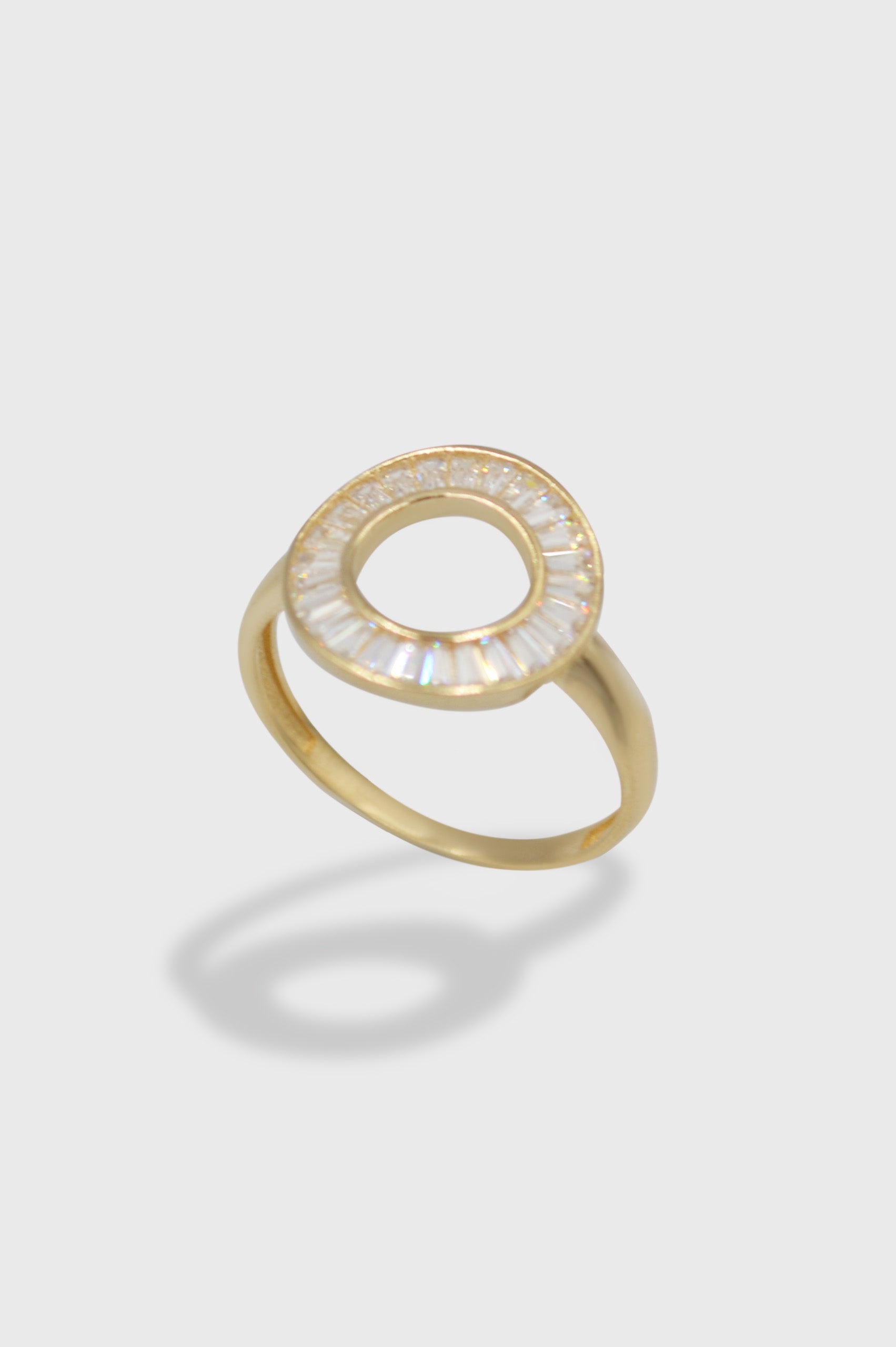 ANILLO CÍRCULO DE PIEDRAS GRANDES