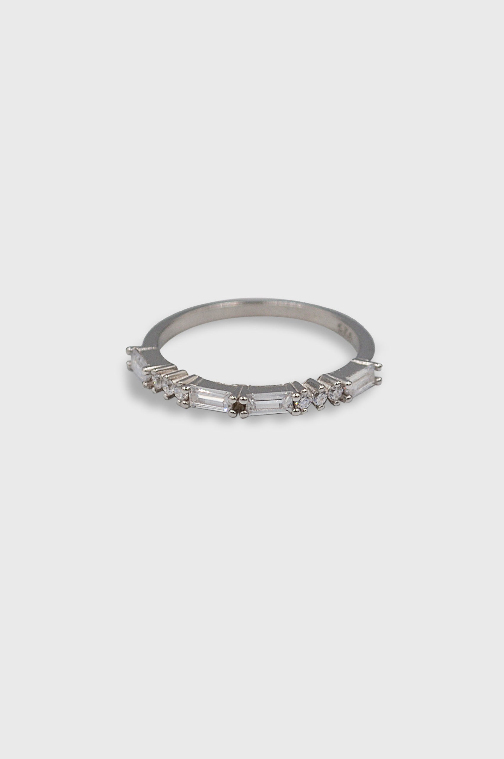 ANILLO 4 PIEDRAS RECTANGULARES Y 6 REDONDAS